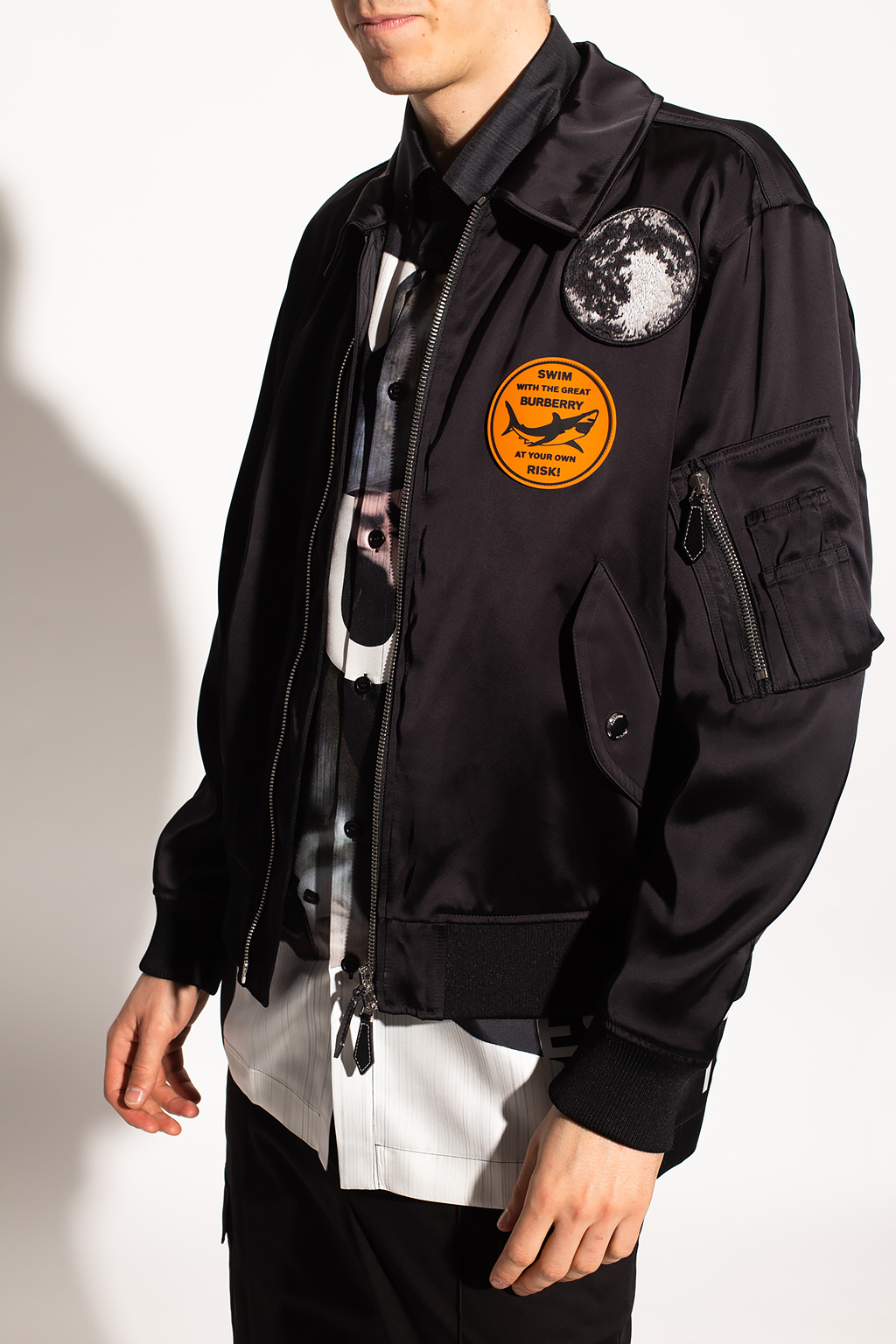 BURBERRY ブラック ウェア M Burberry logo-print Oversized Windbreaker | Black | FARFETCH